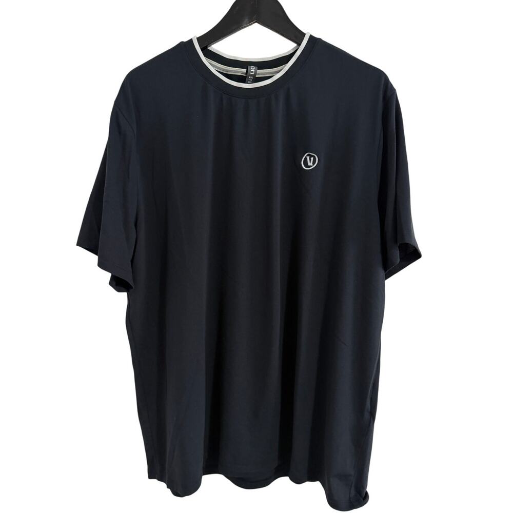 Vuori Men's T-Shirt Size XXL